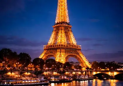 Torre Eiffel à noite